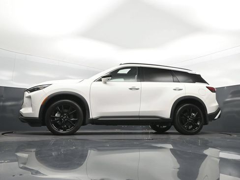 Certified 2025 INFINITI QX60 Luxe w/ Black Edition FWD image 40