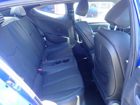 Used 2013 Hyundai Veloster Turbo FWD image 22