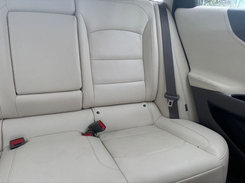 Used 2024 Chevrolet Malibu LT image 37