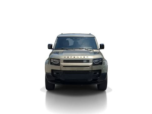 Certified 2025 Land Rover Defender 110 X-Dynamic SE AWD/4WD image 3