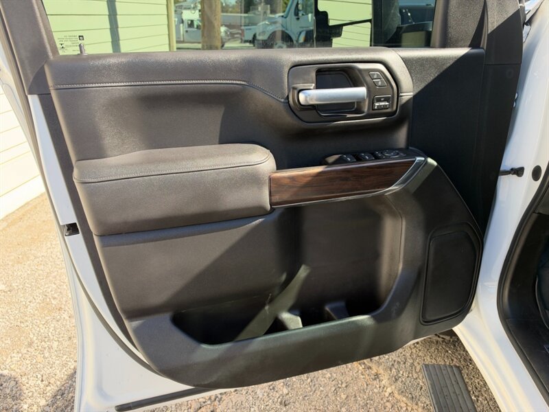 Used 2021 GMC Sierra 2500 SLT AWD/4WD image 18