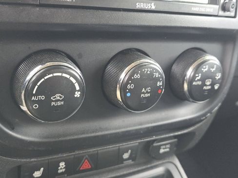 Used 2012 Jeep Patriot Limited image 33