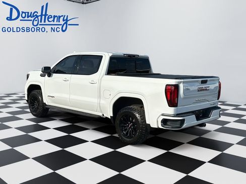Used 2022 GMC Sierra 1500 AT4X AWD/4WD image 3