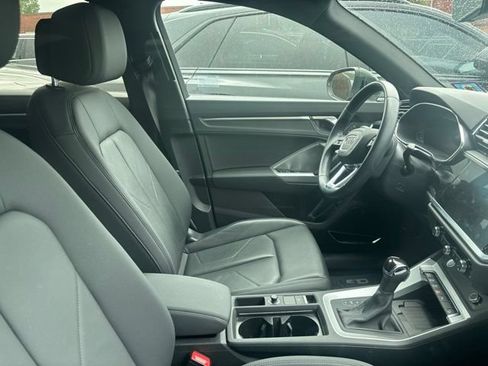 Used 2020 Audi Q3 2.0T Premium Plus w/ Premium Plus Package AWD/4WD image 10