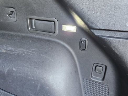 Used 2020 Chevrolet Blazer RS image 31