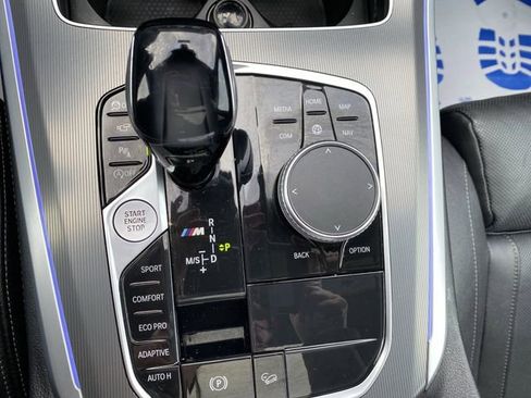 Used 2021 BMW X5 M50i image 29