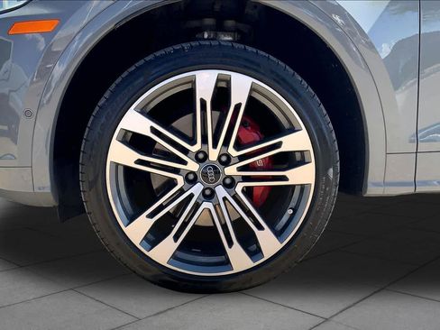 Used 2019 Audi SQ5 Prestige w/ Prestige Package AWD/4WD image 11