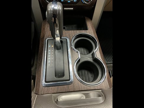 Used 2014 Ford F150 Lariat w/ Equipment Group 502A Luxury AWD/4WD image 12