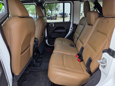 Certified 2022 Jeep Wrangler Unlimited Sahara image 14