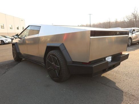 Used 2024 Tesla Cybertruck AWD Crew Cab image 3