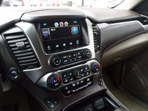 Used 2015 Chevrolet Suburban LTZ image 13