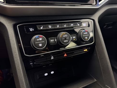 Used 2023 Volkswagen Atlas SE w/ Black Wheel Package image 21