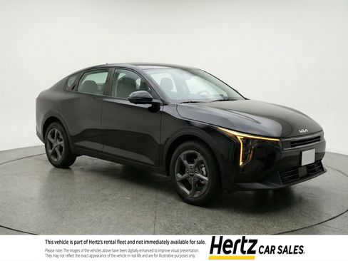 Used 2025 Kia K4 FWD image 1