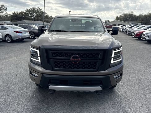 Used 2024 Nissan Titan PRO-4X AWD/4WD image 8