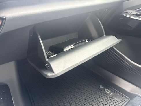 New 2025 Volkswagen ID.4 Pro S Plus image 41