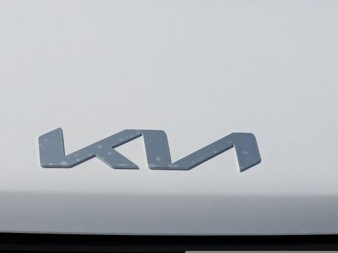 New 2026 Kia Sorento LX FWD image 13