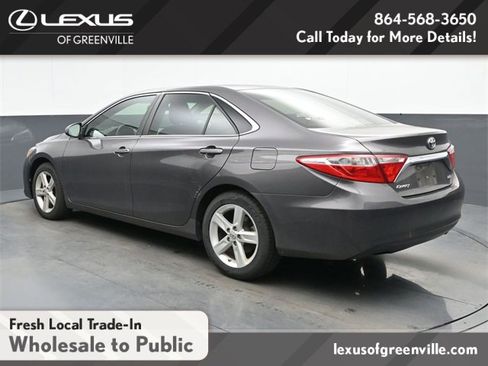 Used 2015 Toyota Camry LE image 6