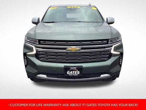 Used 2023 Chevrolet Suburban Premier image 2