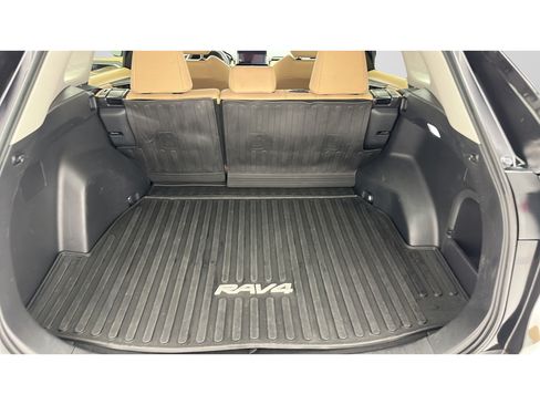 Used 2024 Toyota RAV4 LE AWD/4WD image 22