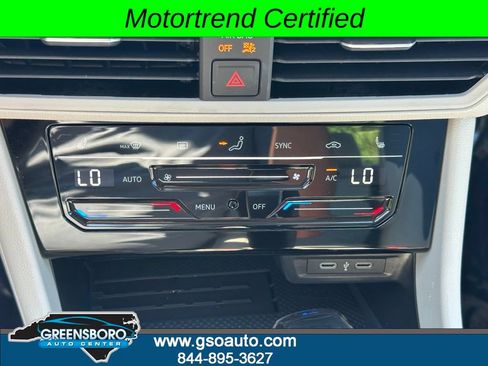 Used 2025 Volkswagen Jetta SE FWD image 26