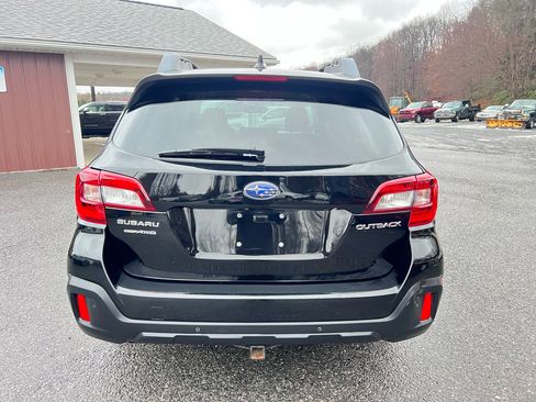 Used 2018 Subaru Outback 2.5i Limited image 6
