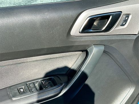 Used 2022 Ford Ranger XLT w/ Equipment Group 301A Mid image 17