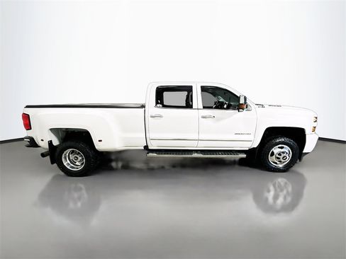 Used 2016 Chevrolet Silverado 3500 LTZ w/ Duramax Plus Package image 9