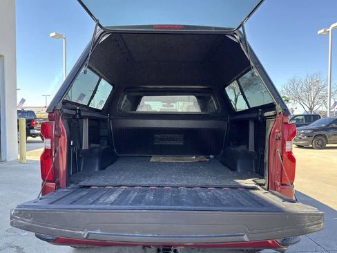 Used 2020 Chevrolet Silverado 1500 Custom w/ Custom Value Package image 21