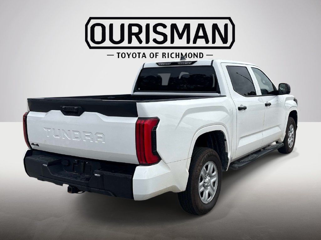 Used 2025 Toyota Tundra SR w/ SR Tow Package AWD/4WD image 5