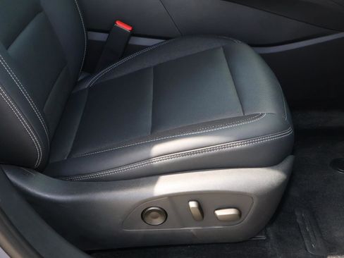 Used 2024 Chevrolet Blazer EV LT image 21