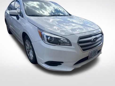 Used 2015 Subaru Legacy 2.5i Premium AWD/4WD image 3