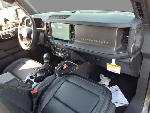 New 2026 Ford Bronco Badlands image 12