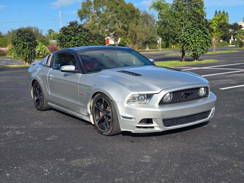 Used 2013 Ford Mustang GT Premium w/ Security Pkg image 17