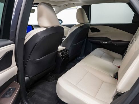 Used 2024 Lexus RX 350 Premium w/ Accessory Package (Z1) FWD image 19