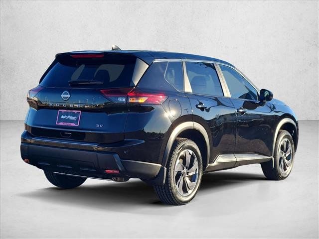Used 2024 Nissan Rogue SV FWD image 5