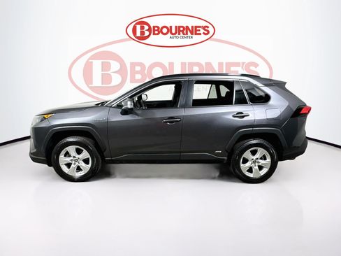Used 2021 Toyota RAV4 LE AWD/4WD image 5