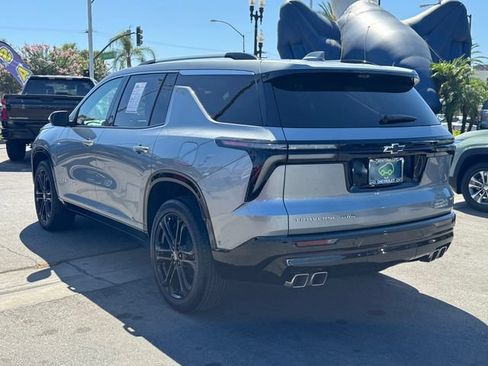 Certified 2025 Chevrolet Traverse High Country w/ LPO, Floor Liner Package AWD/4WD image 2
