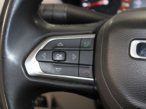 Used 2022 Jeep Compass Latitude image 35