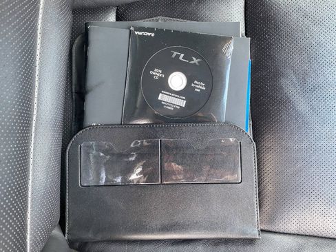 Used 2015 Acura TLX w/ Technology Package FWD image 32