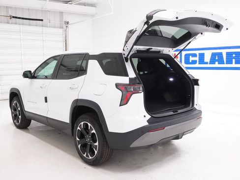 New 2026 Chevrolet Equinox LT w/ Safety and Technology Package FWD image 8