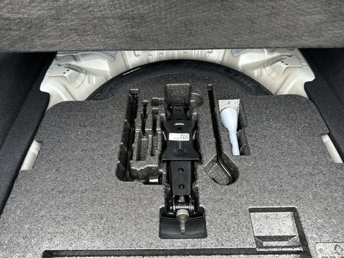 Certified 2025 Honda Accord SE image 31
