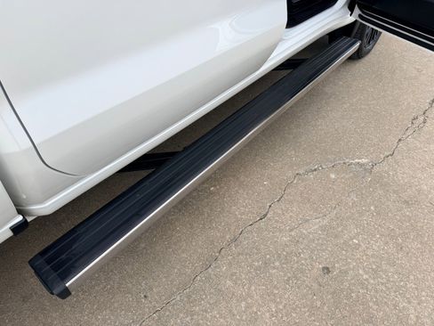 Used 2019 GMC Sierra 1500 Denali w/ Denali Ultimate Package image 9