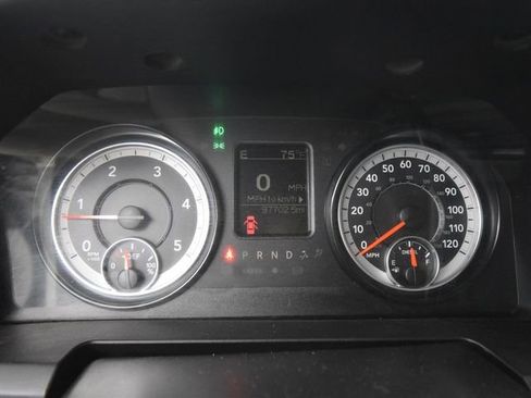 Used 2016 RAM 3500 Big Horn image 31