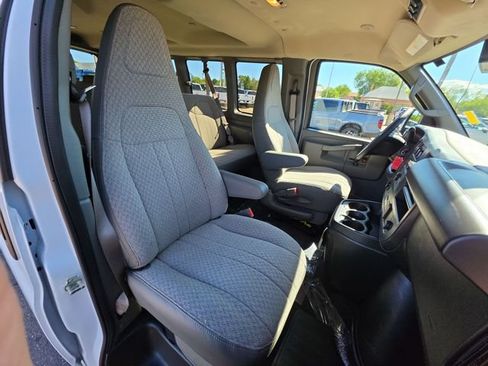 New 2026 GMC Savana 3500 LS w/ Chrome Appearance Package RWD image 18