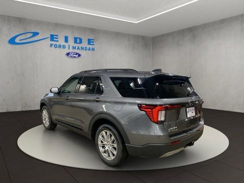 New 2026 Ford Explorer Active w/ Active Comfort Package image 8