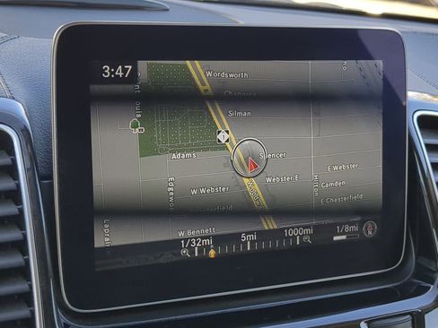 Used 2019 Mercedes-Benz GLS 450 4MATIC image 34