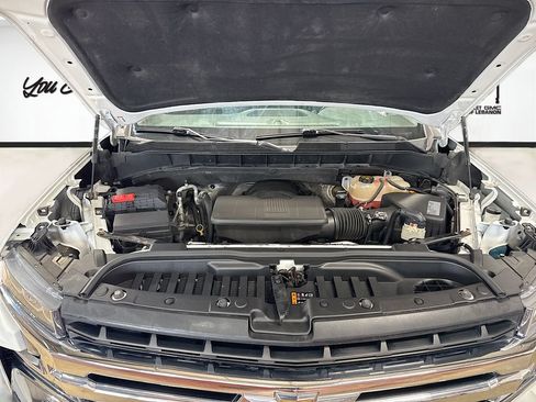 Used 2021 Chevrolet Silverado 1500 LT AWD/4WD image 29