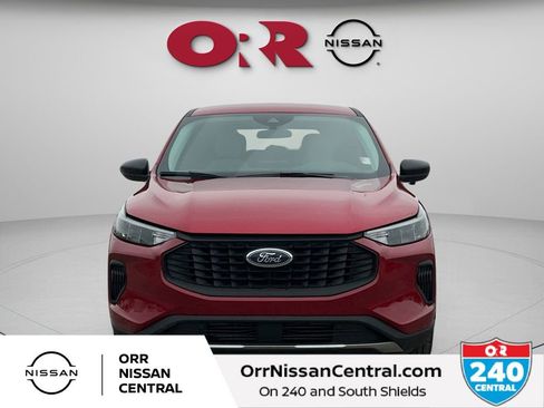 Used 2025 Ford Escape Active FWD image 2
