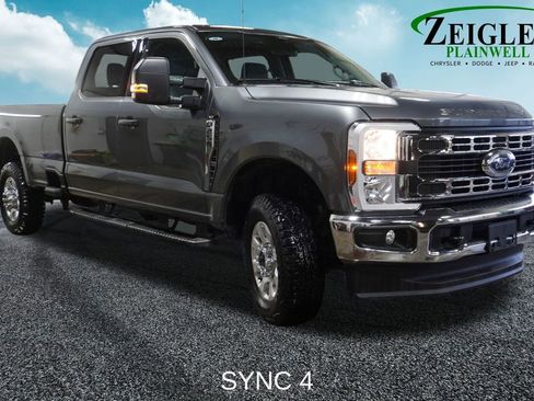 Used 2024 Ford F250 XLT image 4