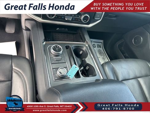 Used 2024 Ford Expedition Max XLT AWD/4WD image 16